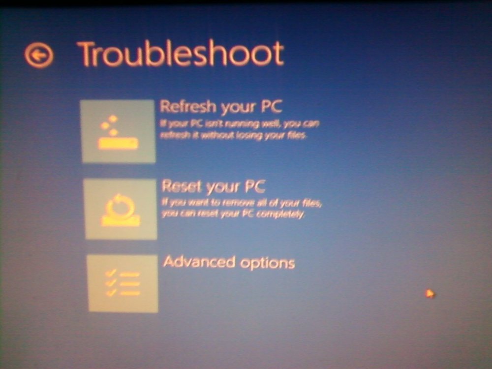 Windows 8 dual boot installed, Windows 8 won't boot up. Black Screen