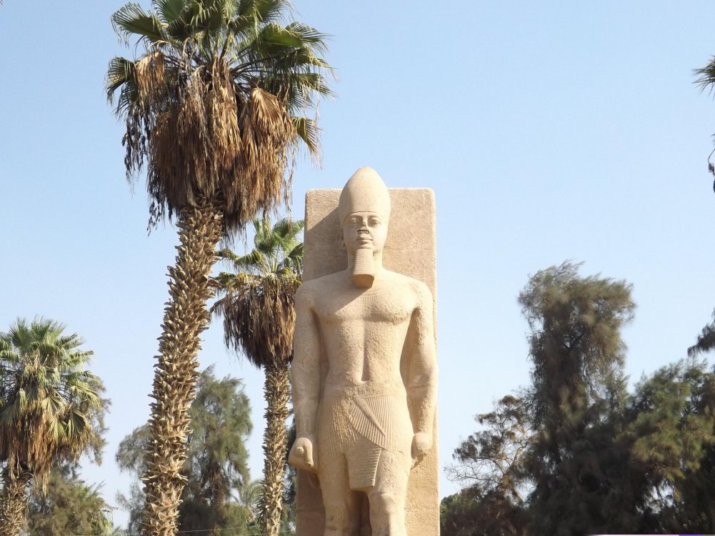 EgyptianStatue.jpg