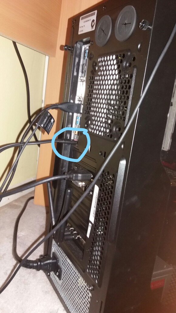 Headset making weird noises & mic picking up audio from PC Windows 8