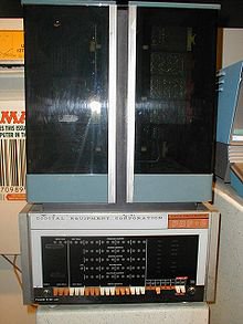 220px-PDP-8.jpg
