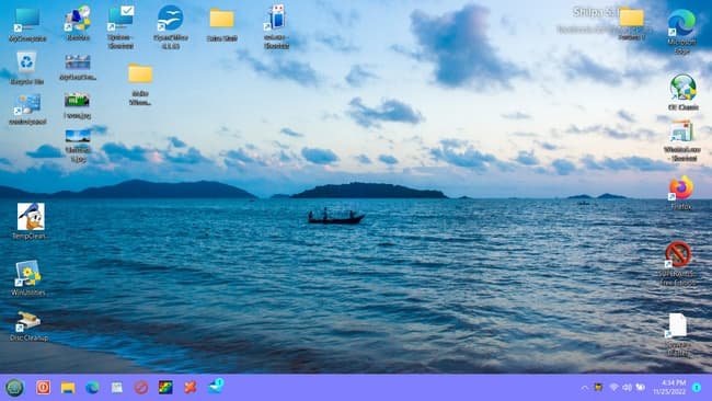 WIN 11 Desktop.jpg